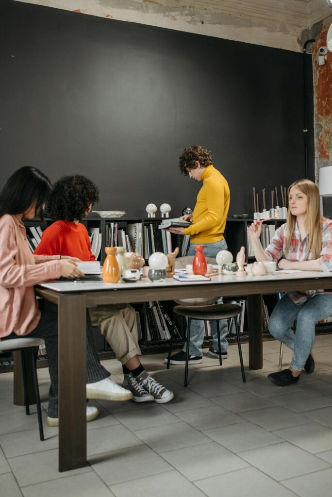 Belgische horecasector — restaurantgevel met terras in Brussel
